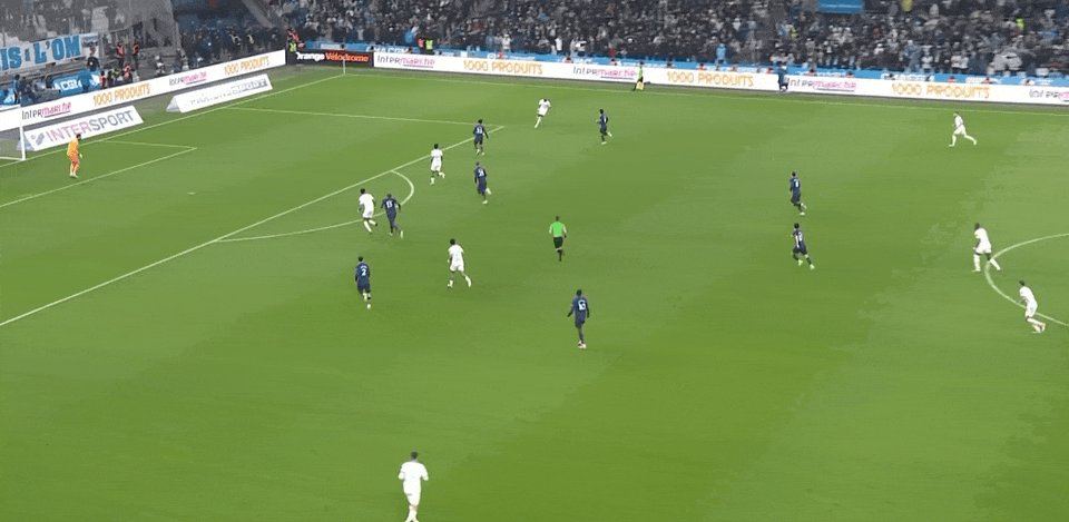法甲赛报：维蒂尼亚·拉莫斯进球 奥巴梅扬进球被判无效 十人巴黎作客2-0击败马赛